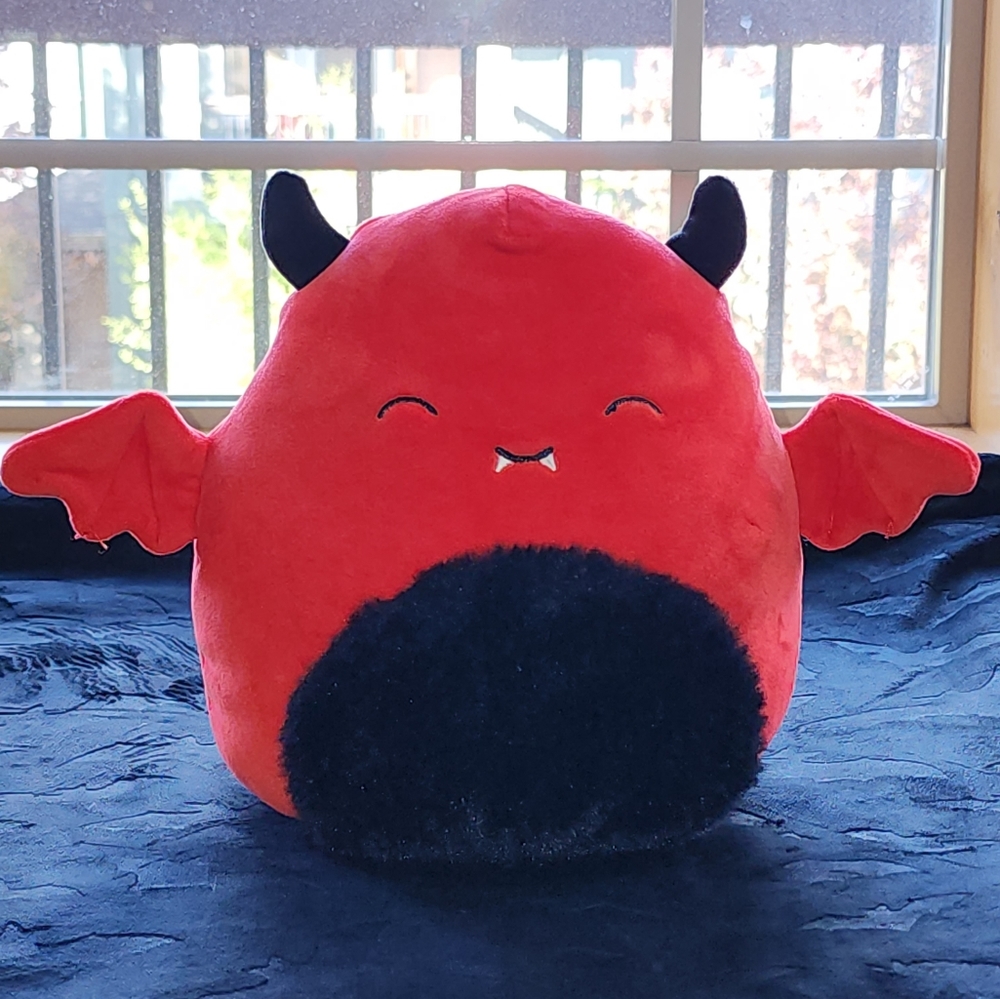 1 Dante & Carah Flip A Mallow By Squishmallow Devil Candy Corn Squishmallow